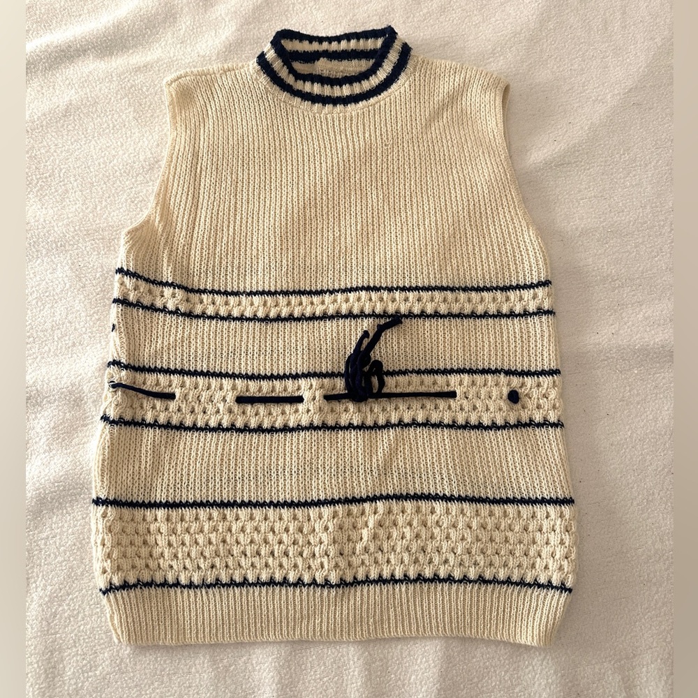 VINTAGE KNIT SWEATER VEST